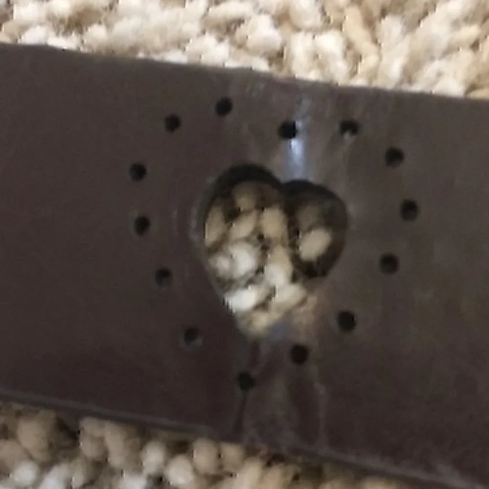 Girls size medium cutout heart belt